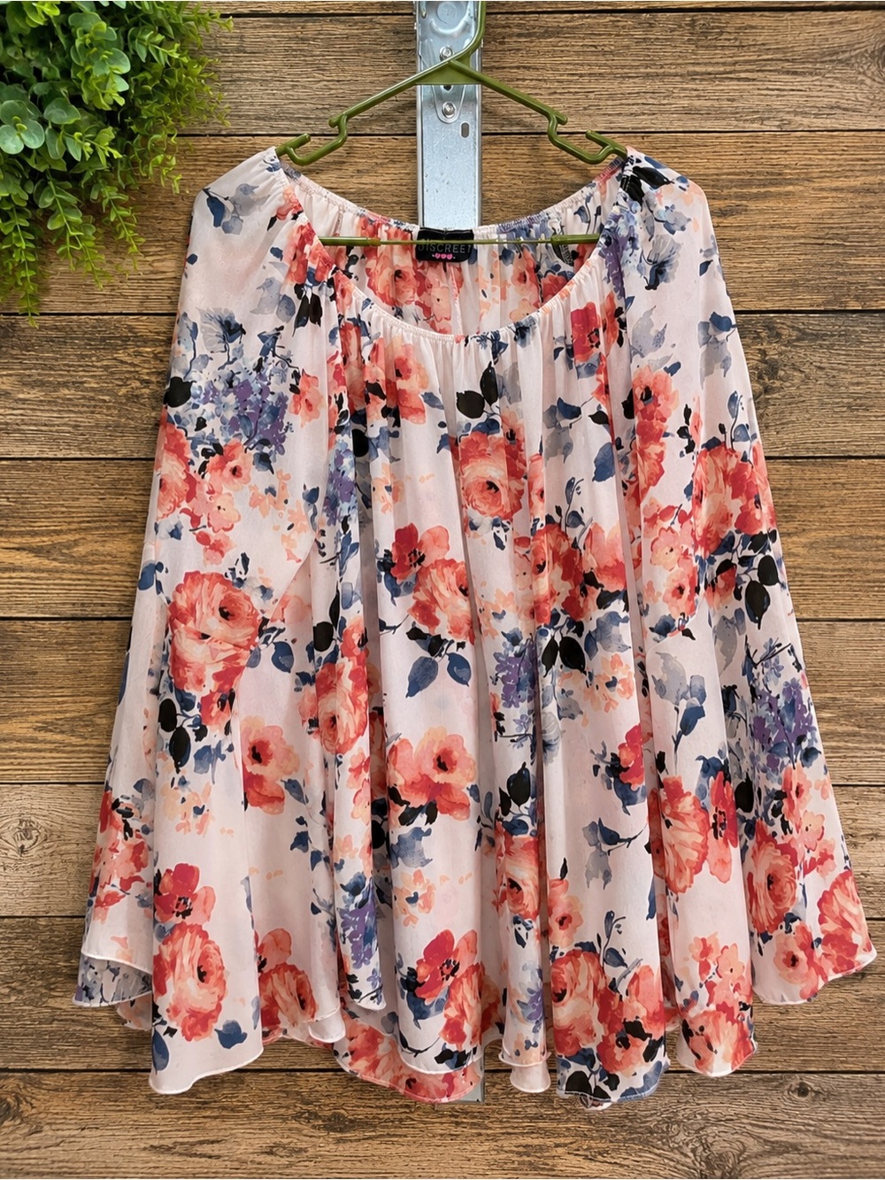 Discreet Floral Flowy Skirt Women’s Size L